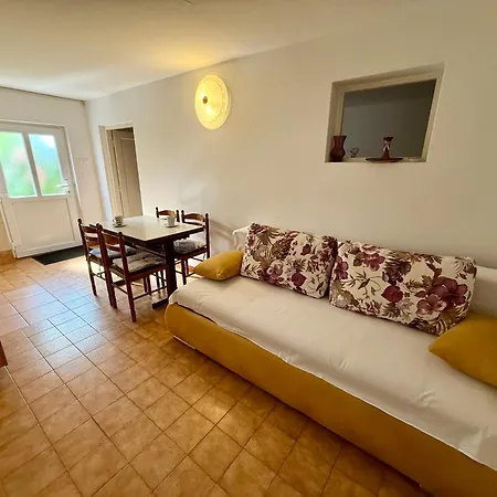 شقة Ruza دْغاماي