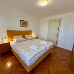 Ruza Apartamento Dramalj